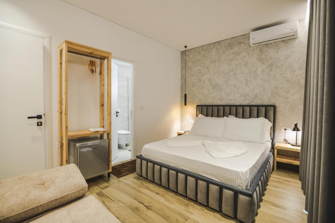 Luxury Villa Alisja Sarande With Private Beach Bagian luar foto