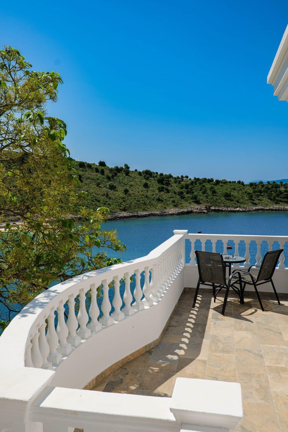 Luxury Villa Alisja Sarande With Private Beach Ruang foto
