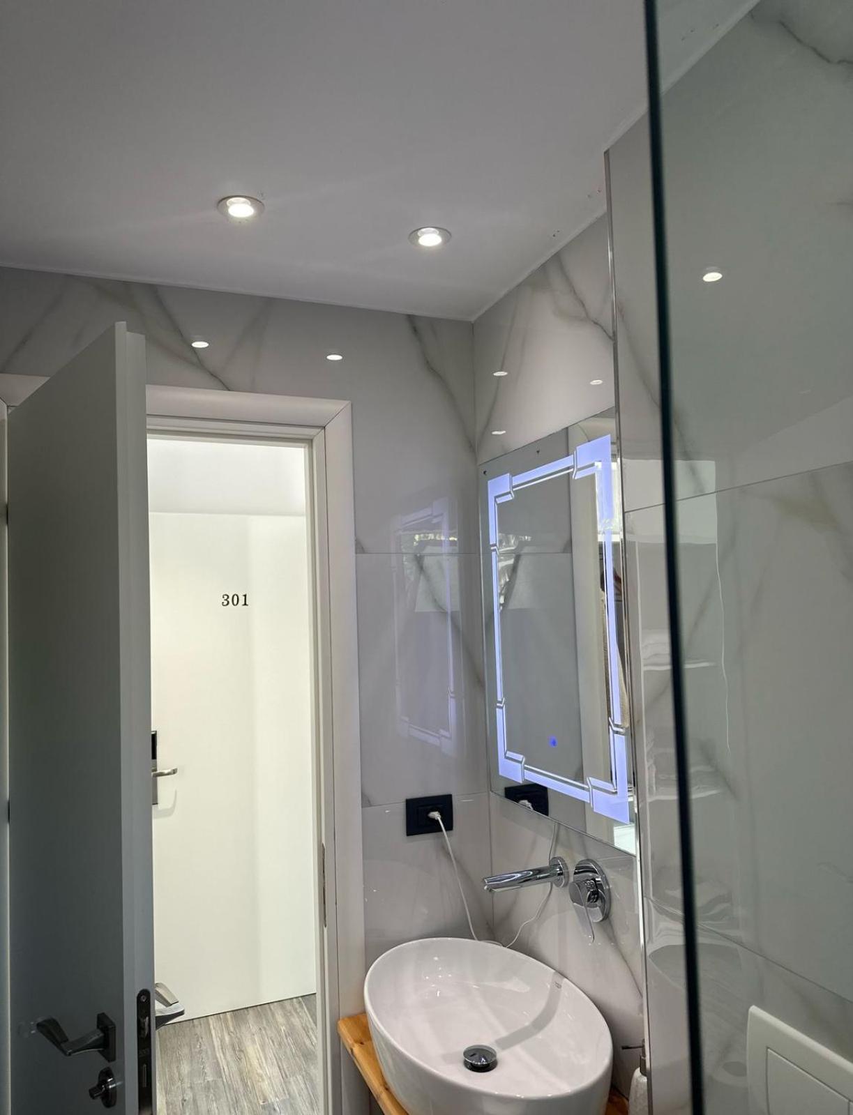 Luxury Villa Alisja Sarande With Private Beach Bagian luar foto